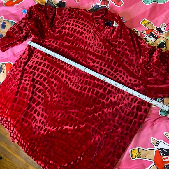 Vintage red velvet turtleneck - Picture 3 of 7